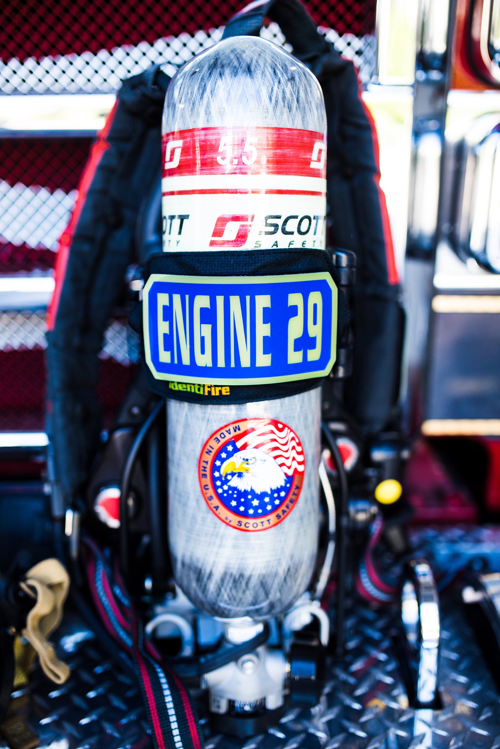 IdentiFire™ SCBA Accountability Rear Cylinder System