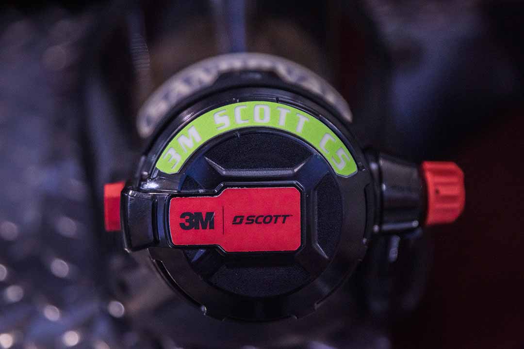 IdentiFire™ Regulator Rocker for 3M™ Scott™ E-Z Flo C5 Regulator