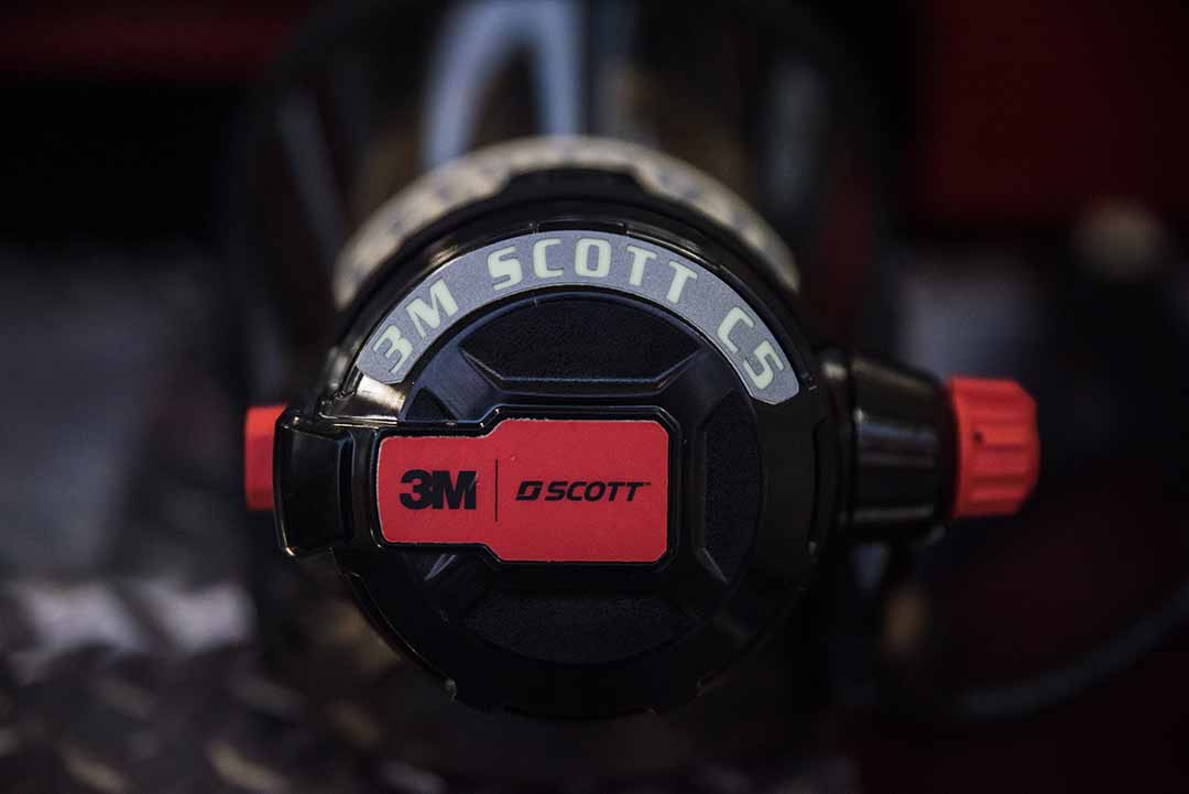 IdentiFire™ Regulator Rocker for 3M™ Scott™ E-Z Flo C5 Regulator