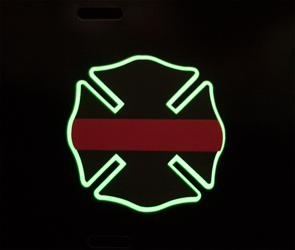  Thin Red Line Maltese Cross Brotherhood Decal - 2 h -  REFLECTIVE : Sports & Outdoors
